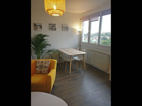 Colocation / Appartement 5 pièces de 80 m², Mérignac, Rue Beausite / Photo 2