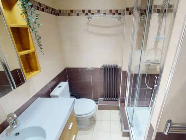 Colocation / Appartement 6 pièces de 101 m², Paris, Rue Claude Decaen / Photo 10