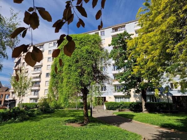 Colocation / Appartement 3 pièces de 57 m², Saint-Martin-d'Hères, Place de la Republique / Photo 10