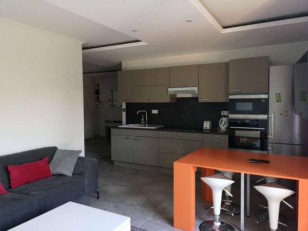 Colocation / Appartement 5 pièces de 94 m², Écully, Route de Champagne / Photo 2