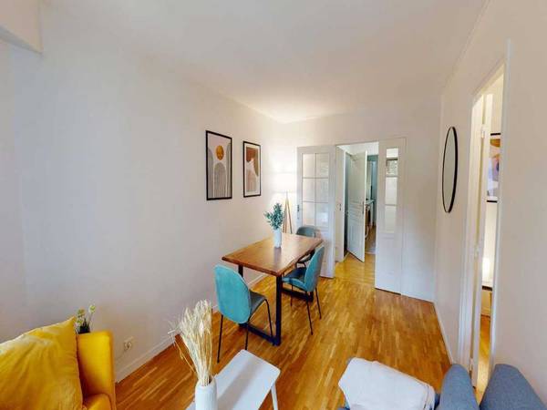 Colocation / Appartement 3 pièces de 70 m², Issy-les-Moulineaux, Place du 19 Mars 1962 / Photo 13