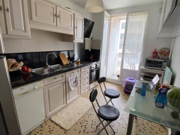 Colocation / Appartement 4 pièces de 81 m², Lyon, Rue Georges Martin Witkowski / Photo 3