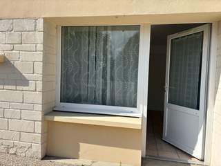 Location / Studio, Caen