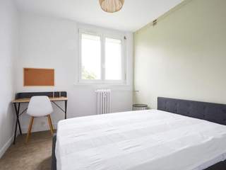 Colocation / 3 rooms apartment · 67 m², Lille, Rue Vantroyen