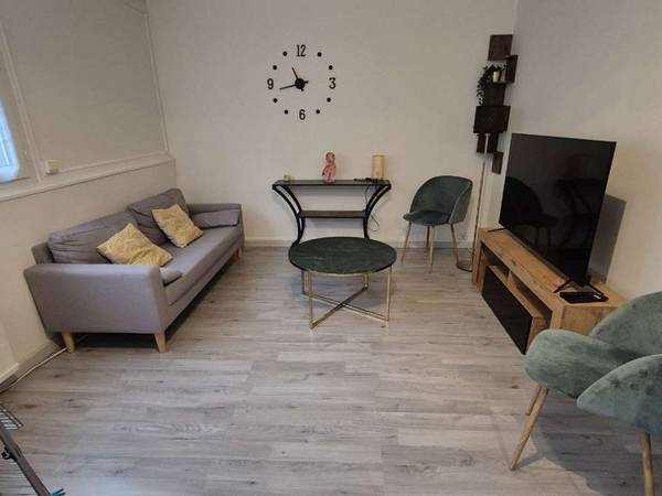 Colocation / Appartement 5 pièces de 107 m², Saint-Étienne, Rue Virgile / Photo 2