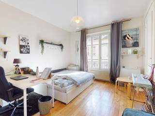 Pronájem / 1 room apartment · 37 m², Lyon, Rue Notre-Dame