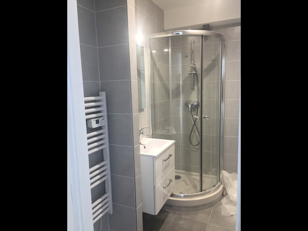 Colocation / Appartement 5 pièces de 79 m², Lyon, Rue Philippe Fabia / Photo 2