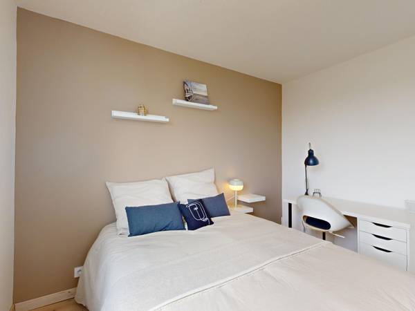 Colocation / Appartement 5 pièces de 100 m², Toulouse, Rue Joachim du Bellay / Photo 2