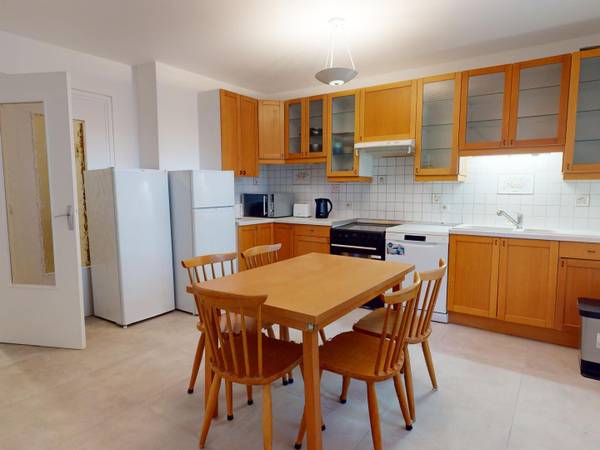 Colocation / Appartement 6 pièces de 101 m², Villeurbanne, Bis Avenue Roger Salengro / Photo 2