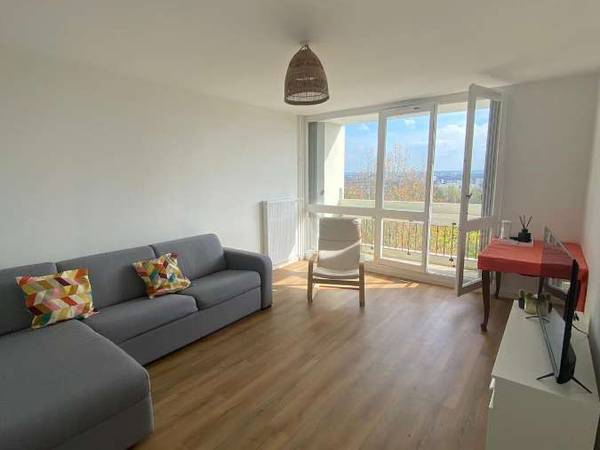 Colocation / Appartement 4 pièces de 76 m², Caen, Place Champlain / Photo 2