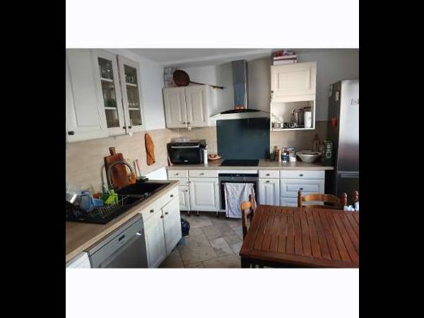 Flatsharing / 4-bedroom house · 84 m², Rognac, Rue de l'Étang / Photo 2
