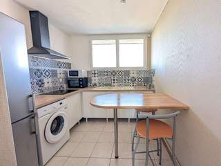 Spolubydlení / 6 rooms apartment · 69 m², Toulouse, Impasse de Londres