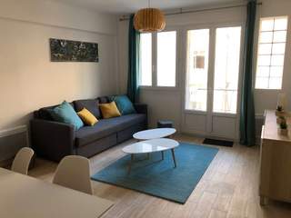 Colocation / Appartement 5 pièces de 85 m², Nîmes, Rue Colbert