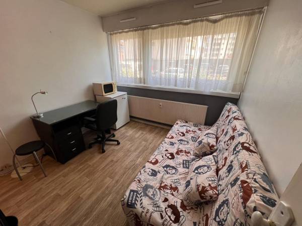 Colocation / Appartement 1 pièce de 16 m², Lille, Rue du Bazinghien / Photo 2