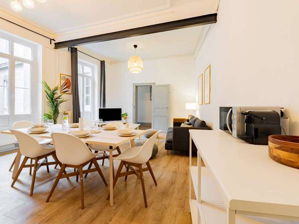 Coliving / Appartement 6 pièces de 128 m², Montpellier, Place du Petit Scel / Photo 2