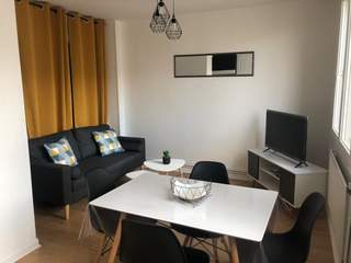 Colocation / 5 rooms apartment · 65 m², Grenoble, Rue Docteur Calmette