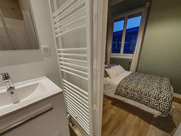 Colocation / Maison 10 pièces de 200 m², Nantes, Rue Amiral Ronarc'h / Photo 2