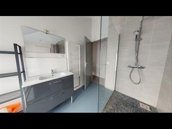 Colocation / Appartement 4 pièces de 95 m², Saint-Étienne, Rue Gambetta / Photo 8