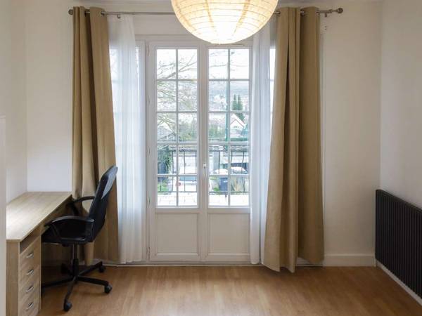 Colocation / Maison 9 pièces de 180 m², Palaiseau, Rue Parmentier / Photo 6