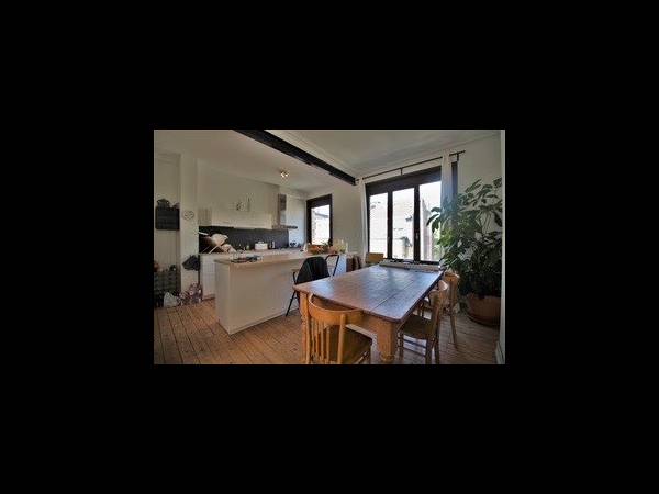 Colocation / Duplex 6 pièces de 100 m², Uccle, Rue de la Fourragère / Photo 2