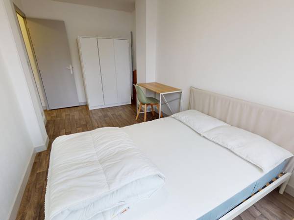 Colocation / Appartement 5 pièces de 80 m², Bordeaux, Cours Édouard Vaillant / Photo 2