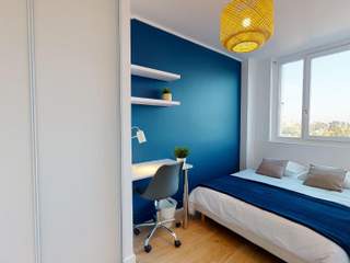 Colocation / Appartement 6 pièces de 87 m², Bron, Rue Edouard Branly