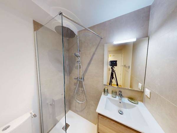 Colocation / Maison 10 pièces de 200 m², Villeurbanne, Rue Château Gaillard / Photo 15
