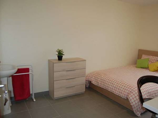 Flatsharing / 10-bedroom house · 250 m², Savigny-sur-Orge, Rue Chamberlin / Photo 9