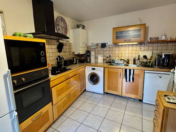 Colocation / Appartement 3 pièces de 70 m², Clermont-Ferrand, Rue Bergier / Photo 2