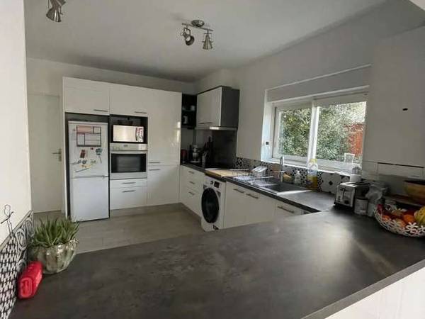 Flatsharing / 6-bedroom house · 110 m², Talence, Rue Camille Saint-Saëns / Photo 2
