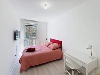 Colocation / Appartement 5 pièces de 82 m², Noisy-le-Grand, Rue des Verts Bâtons