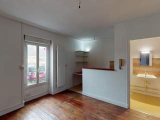 Location / 1 room apartment · 18 m², Angoulême, Rue de la Tourgarnier