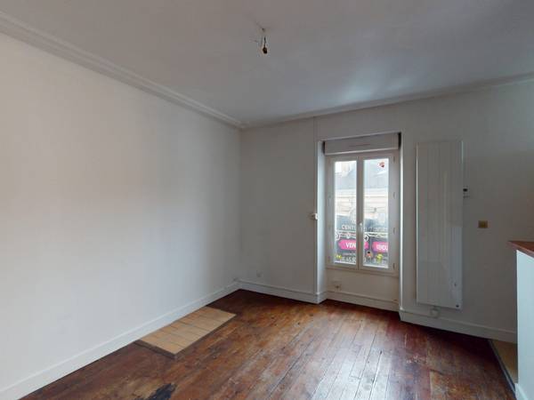 Location / Appartement 1 pièce de 18 m², Angoulême, Rue de la Tourgarnier / Photo 2