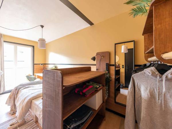 Colocation / Maison 10 pièces de 280 m², Paris, Rue Georges Lardennois / Photo 2