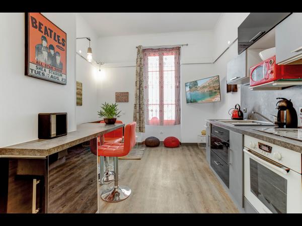 Colocation / Appartement 4 pièces de 55 m², Nice, Rue Castel / Photo 2