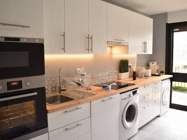 Colocation / Appartement 5 pièces de 100 m², Fontenay-le-Fleury, Square Watteau / Photo 2