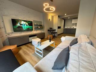 Colocation / 8 rooms house · 150 m², Reims, Rue des Moissons