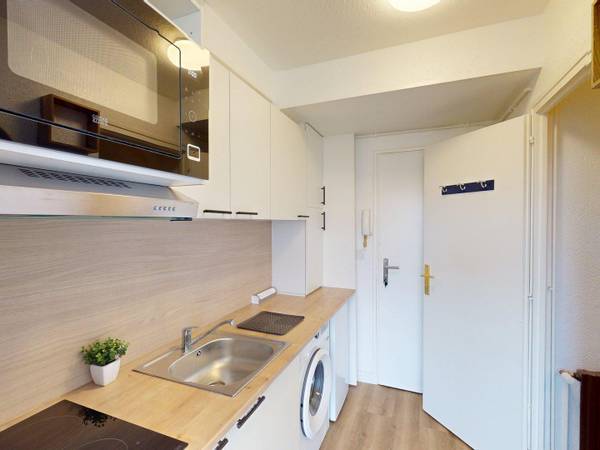 Location / Appartement 1 pièce de 16 m², Gaillard, Rue de la Paix / Photo 2
