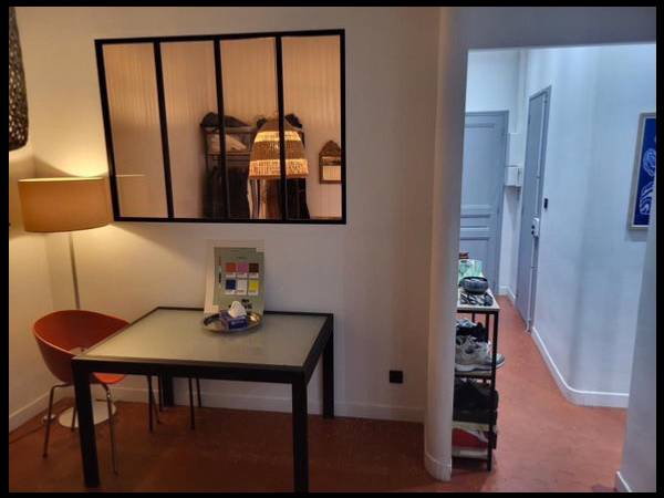 Location / Appartement 2 pièces de 40 m², Marseille, Rue Horace Bertin / Photo 2