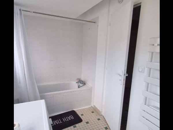 Colocation / Appartement 4 pièces de 86 m², Caen, Rue de Bernières / Photo 12