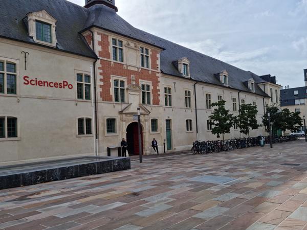 Colocation / Appartement 6 pièces de 98 m², Reims, rue du Châtelet / Photo 11