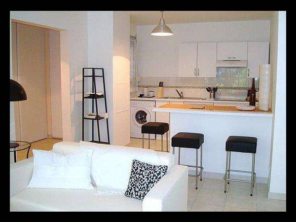 Location / Appartement 2 pièces de 42 m², Paris, Boulevard Saint-Germain / Photo 1