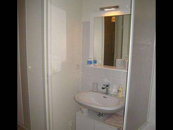 Location / Appartement 2 pièces de 42 m², Paris, Boulevard Saint-Germain / Photo 2