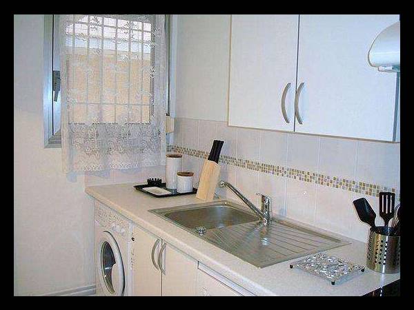 Location / Appartement 2 pièces de 42 m², Paris, Boulevard Saint-Germain / Photo 3