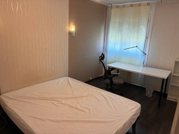 Colocation / Appartement 5 pièces de 96 m², Chambéry, Avenue du Covet / Photo 2