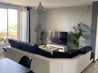 Room share, 4 rooms apartment, Vénissieux