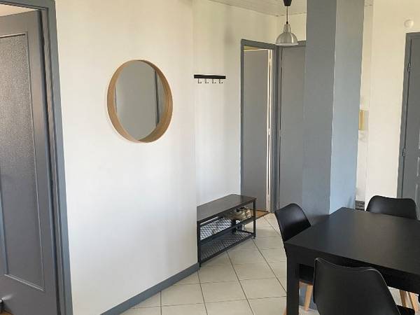 Colocation / Appartement 4 pièces de 75 m², Vénissieux, Avenue Viviani / Photo 12