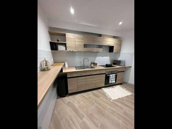 Colocation / Appartement 5 pièces de 77 m², Massy, Allée Albert Thomas / Photo 2