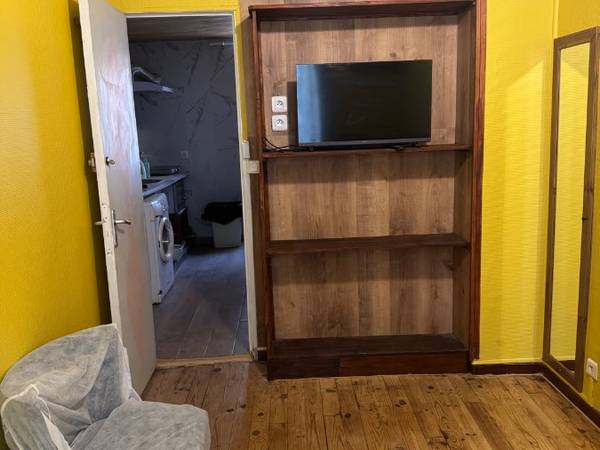 Chambre chez l'habitant / Appartement 3 pièces de 60 m², Paris, Rue Belliard / Photo 2
