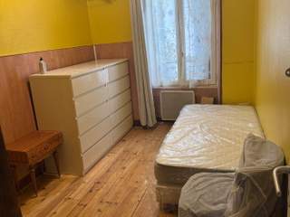 Chambre chez l'habitant / 3 rooms apartment · 60 m², Paris, Rue Belliard